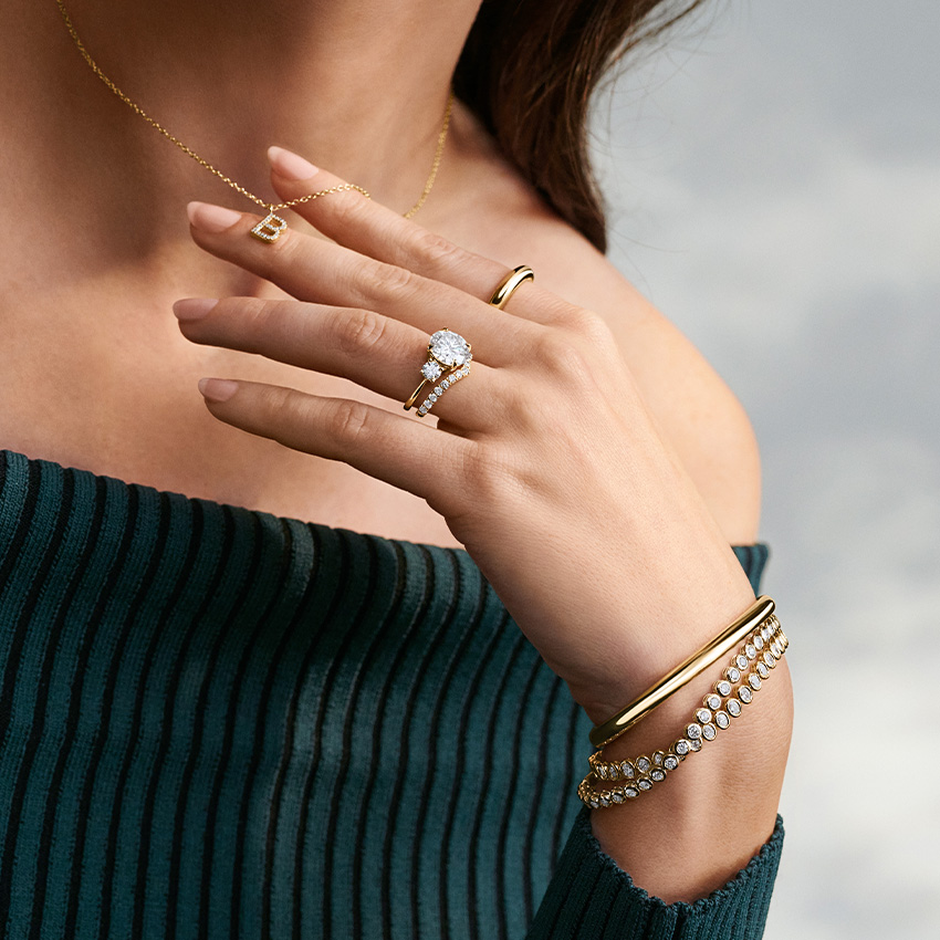 Luxury Curved Wedding Band Round Moissanite V-Shape Stacking Ring