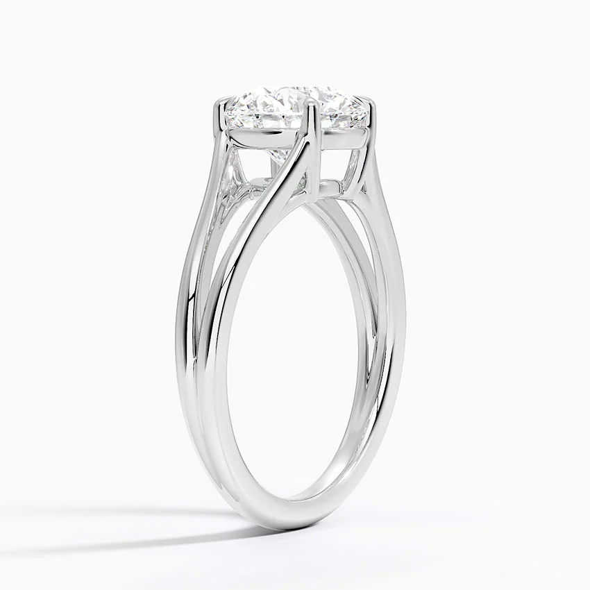 Luxury 1.5ct Round Cut Solitaire Engagement Ring | 4-Prong Split Shank | Moissanite