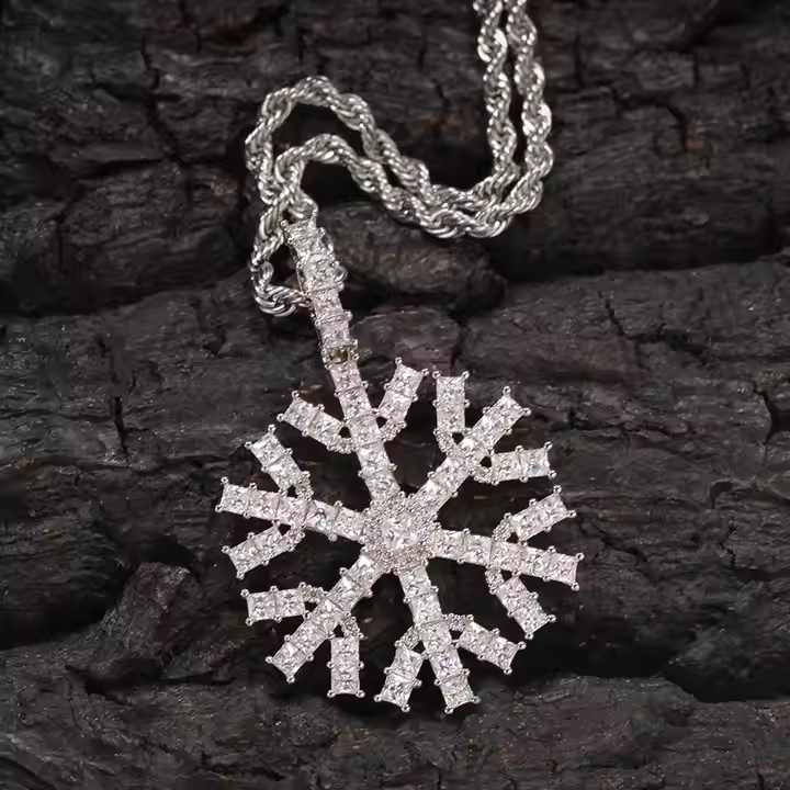 Luxury Celestial Snowflake Pendant 925 Sterling Silver Moissanite