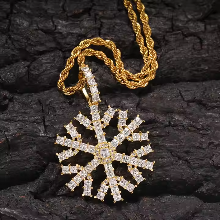 Luxury Celestial Snowflake Pendant 925 Sterling Silver Moissanite